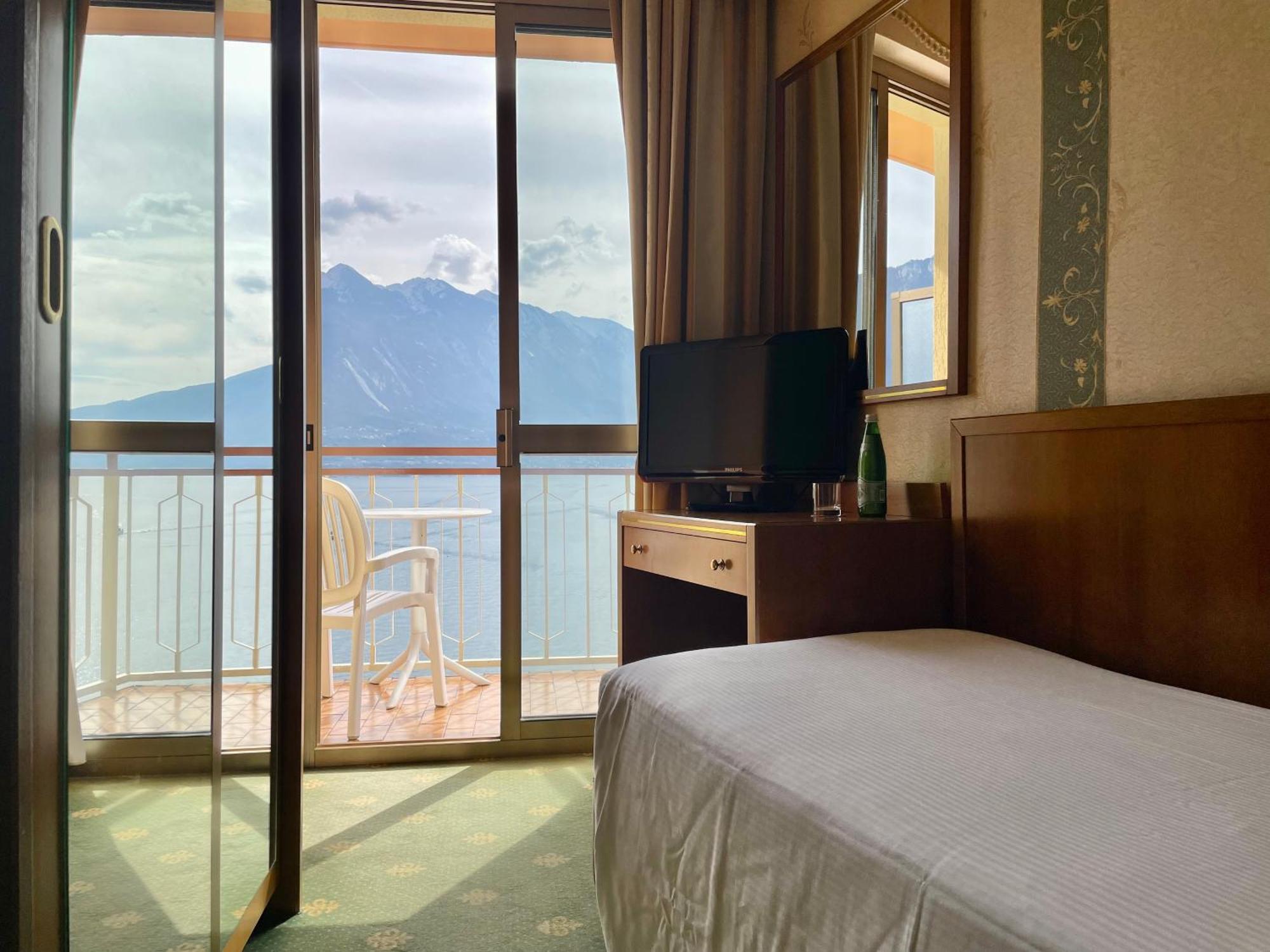 Hotel Splendid Palace Limone sul Garda Bilik gambar