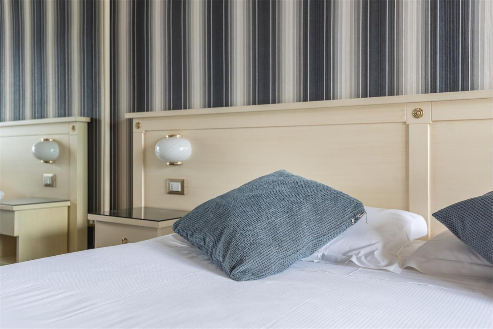 Hotel Splendid Palace Limone sul Garda Bilik gambar